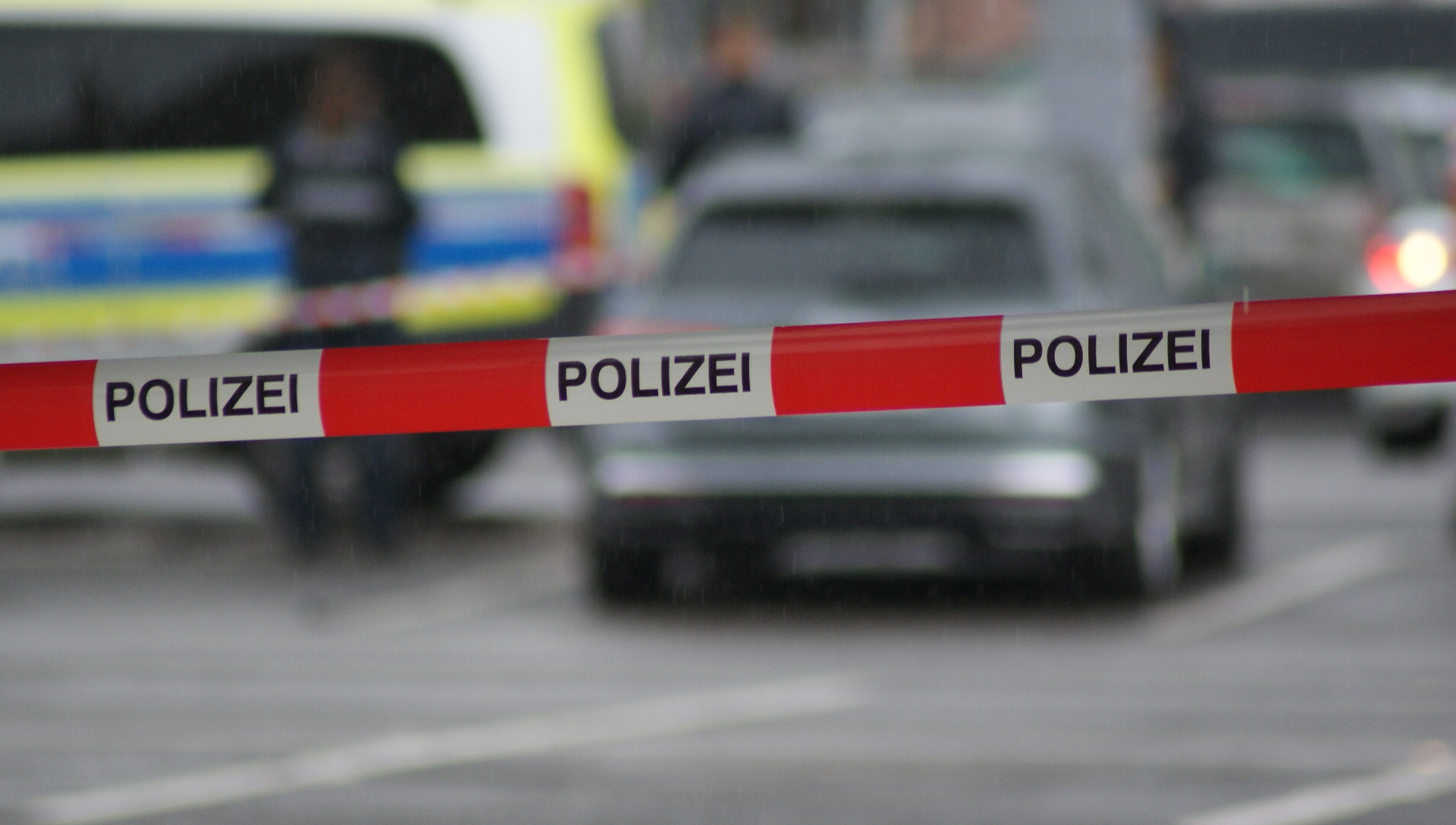 Familien-Drama In Ludwigshafen: Sohn (25) Verletzt Mutter Mit Messer ...